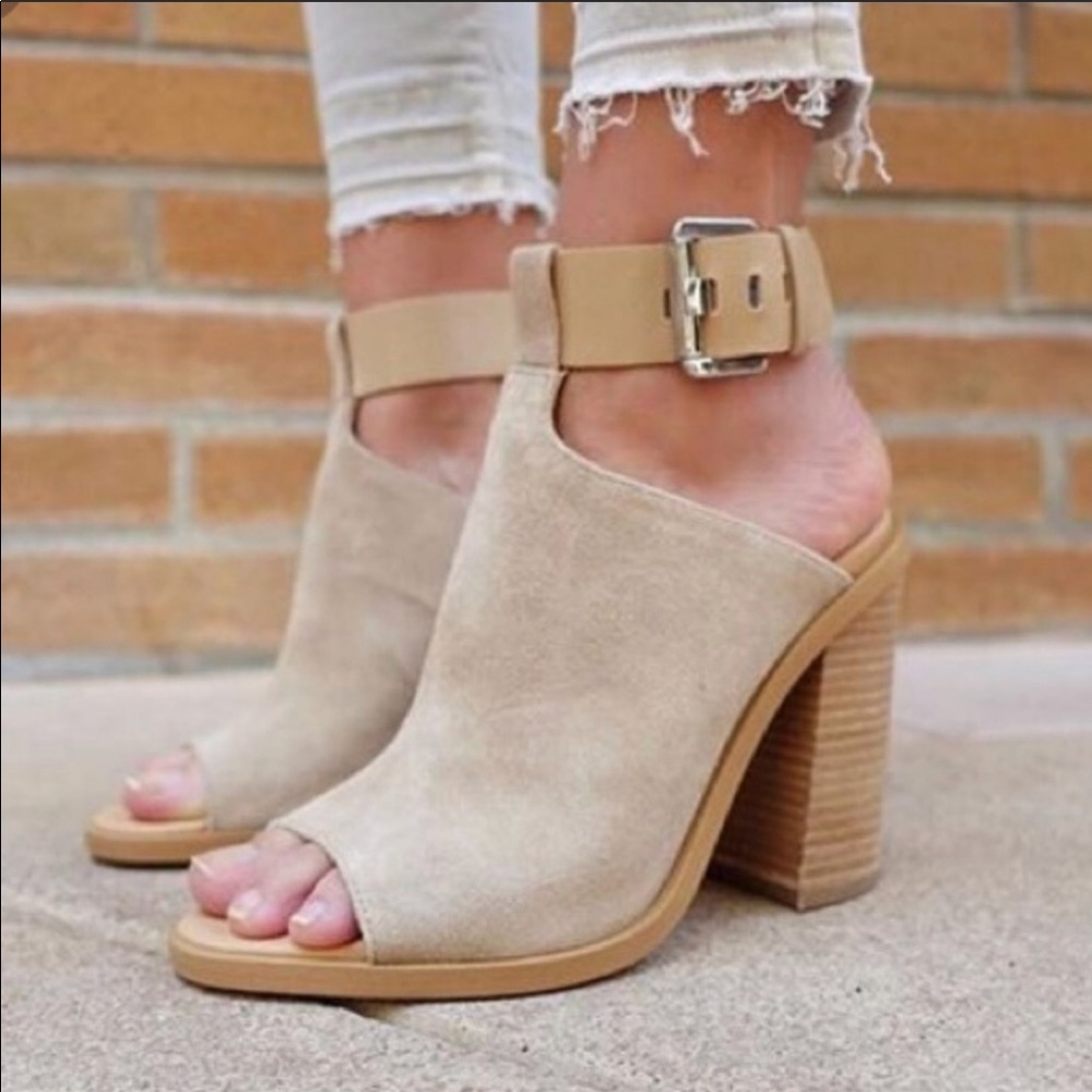 Marc Fisher Sandals Ankle Strap Size 9